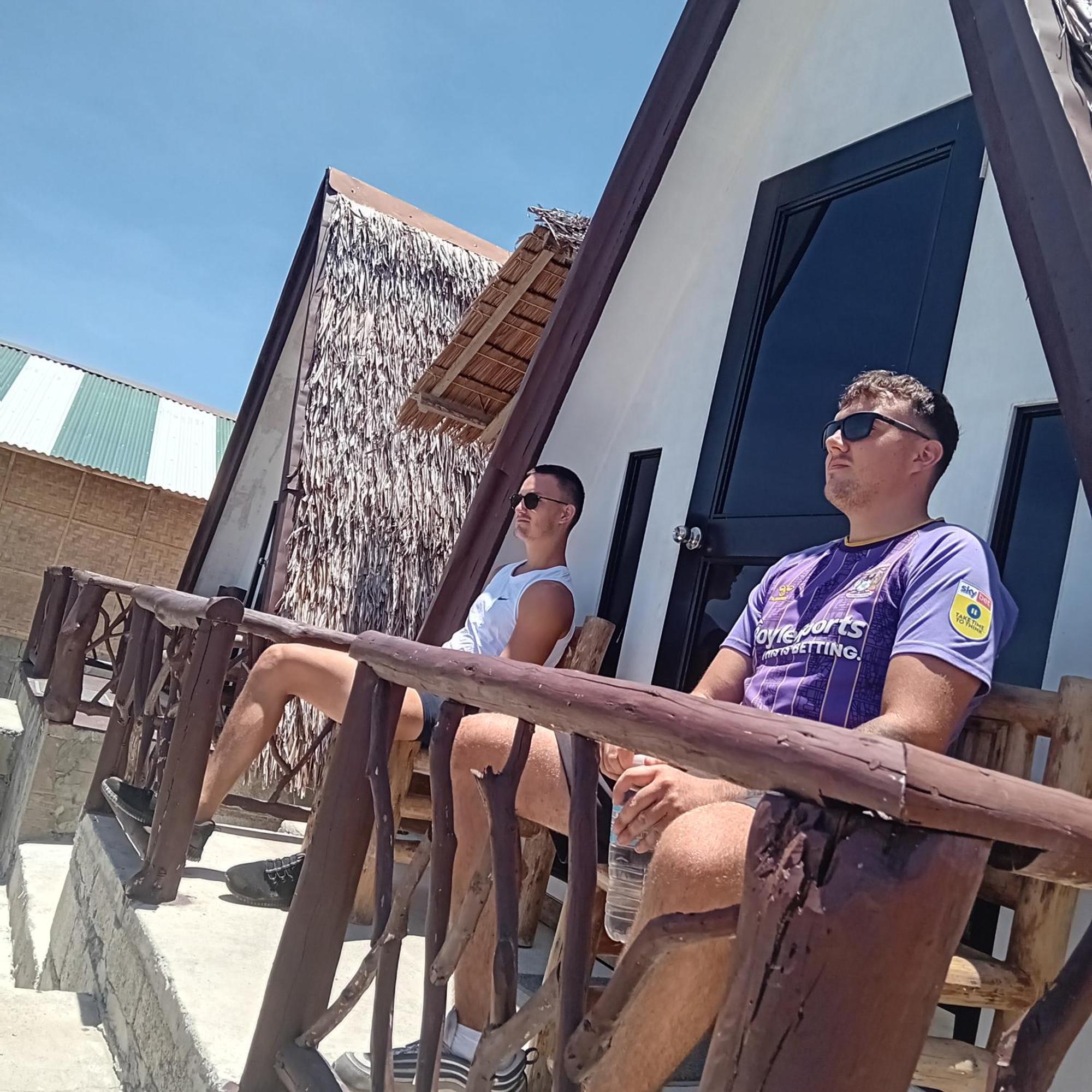 Thornton'S Sea View Cafe & Guesthouse Сикихор Экстерьер фото